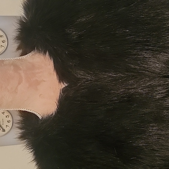 H&M Black Faux Fur Kids Jacket - Picture 2 of 6